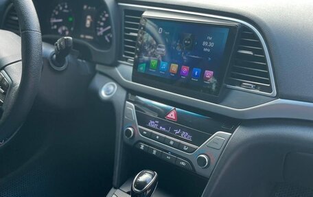 Hyundai Elantra VI рестайлинг, 2017 год, 1 250 000 рублей, 17 фотография