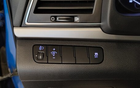 Hyundai Elantra VI рестайлинг, 2017 год, 1 395 000 рублей, 8 фотография