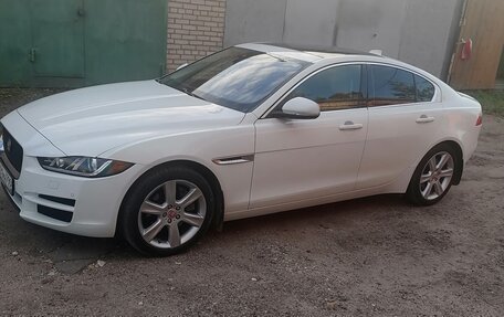 Jaguar XE I рестайлинг, 2018 год, 1 850 000 рублей, 2 фотография