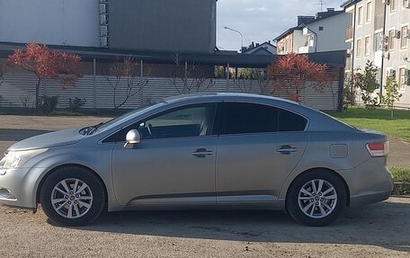 Toyota Avensis III рестайлинг, 2011 год, 1 150 000 рублей, 1 фотография