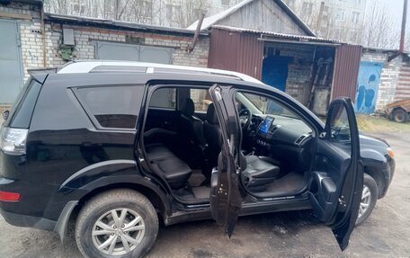 Mitsubishi Outlander III рестайлинг 3, 2007 год, 780 000 рублей, 9 фотография