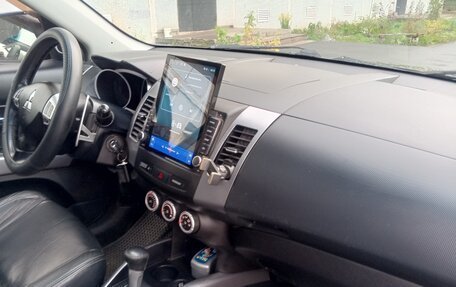 Mitsubishi Outlander III рестайлинг 3, 2007 год, 780 000 рублей, 15 фотография