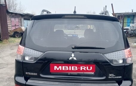 Mitsubishi Outlander III рестайлинг 3, 2007 год, 780 000 рублей, 2 фотография