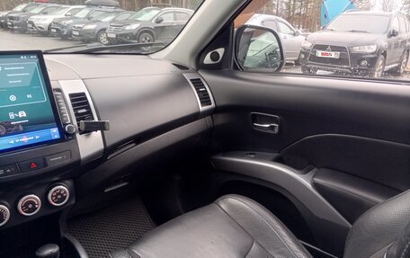 Mitsubishi Outlander III рестайлинг 3, 2007 год, 780 000 рублей, 23 фотография