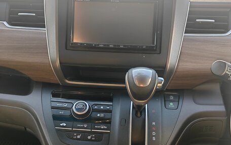 Honda Freed II, 2021 год, 1 850 000 рублей, 3 фотография