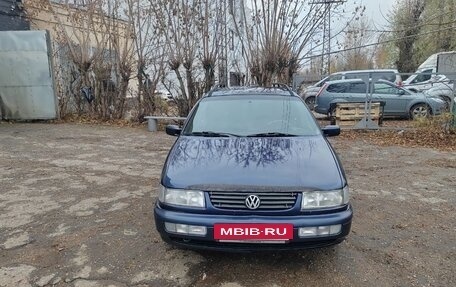 Volkswagen Passat B4, 1995 год, 239 999 рублей, 2 фотография