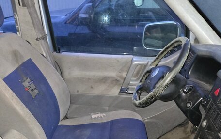 Volkswagen Multivan T4, 2001 год, 450 000 рублей, 2 фотография