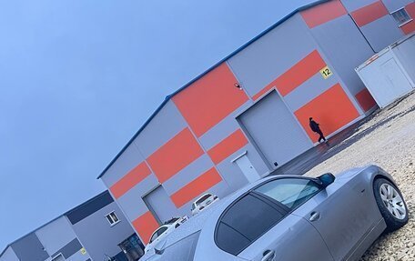 BMW 5 серия, 2004 год, 730 000 рублей, 3 фотография