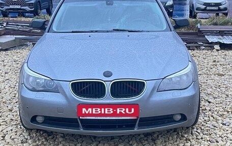 BMW 5 серия, 2004 год, 730 000 рублей, 6 фотография