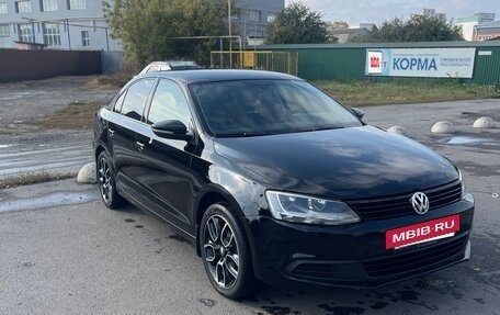 Volkswagen Jetta VI, 2011 год, 820 000 рублей, 4 фотография