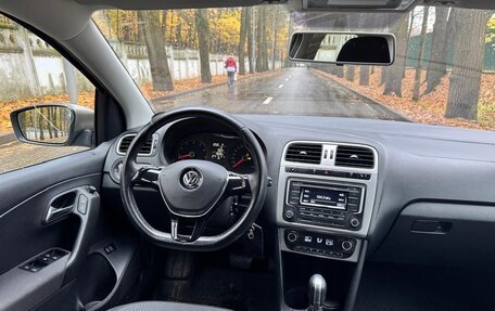 Volkswagen Polo VI (EU Market), 2018 год, 1 450 000 рублей, 2 фотография