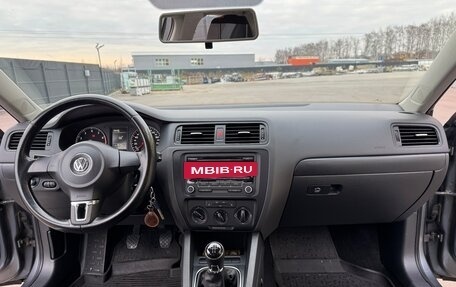 Volkswagen Jetta VI, 2014 год, 1 050 000 рублей, 6 фотография