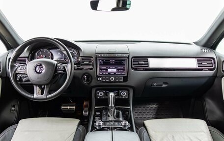 Volkswagen Touareg III, 2017 год, 3 658 000 рублей, 13 фотография