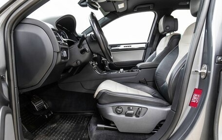 Volkswagen Touareg III, 2017 год, 3 658 000 рублей, 28 фотография