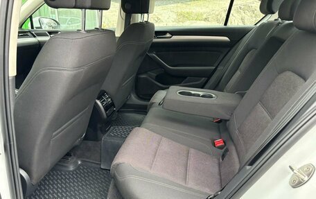 Volkswagen Passat B8 рестайлинг, 2017 год, 1 999 000 рублей, 11 фотография