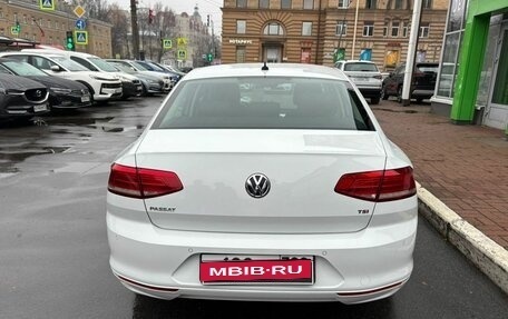 Volkswagen Passat B8 рестайлинг, 2017 год, 1 999 000 рублей, 7 фотография