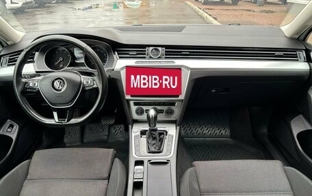 Volkswagen Passat B8 рестайлинг, 2017 год, 1 999 000 рублей, 14 фотография