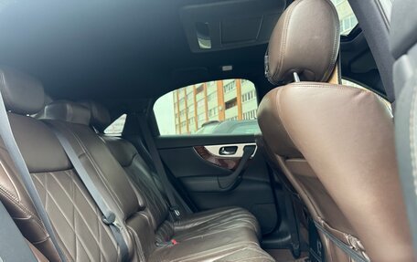 Infiniti FX II, 2008 год, 1 600 000 рублей, 13 фотография