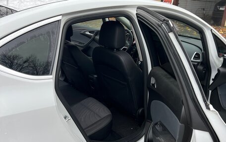 Opel Astra J, 2015 год, 870 000 рублей, 18 фотография