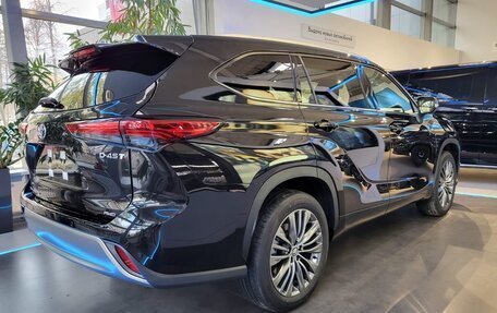 Toyota Highlander, 2025 год, 6 120 000 рублей, 4 фотография