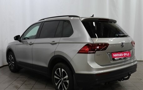 Volkswagen Tiguan II, 2019 год, 2 345 000 рублей, 6 фотография
