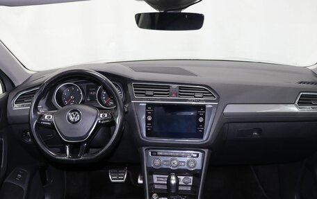 Volkswagen Tiguan II, 2019 год, 2 345 000 рублей, 13 фотография