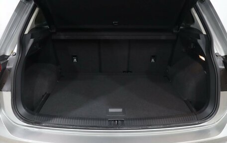 Volkswagen Tiguan II, 2019 год, 2 345 000 рублей, 22 фотография