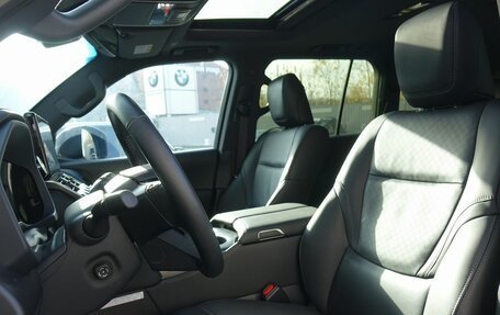 Toyota Land Cruiser, 2024 год, 13 900 000 рублей, 9 фотография