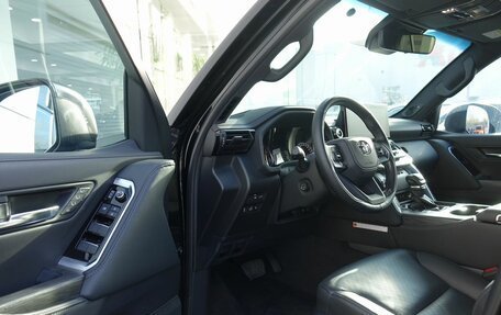 Toyota Land Cruiser, 2024 год, 13 900 000 рублей, 7 фотография