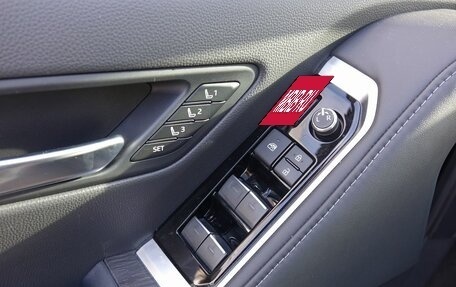 Toyota Land Cruiser, 2024 год, 13 900 000 рублей, 10 фотография