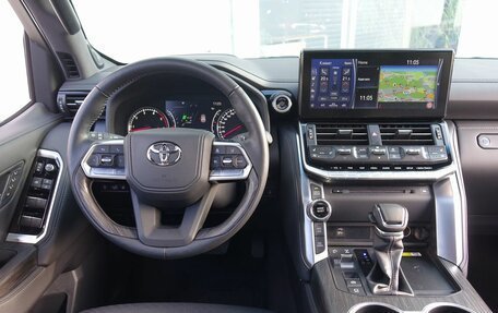 Toyota Land Cruiser, 2024 год, 13 900 000 рублей, 12 фотография