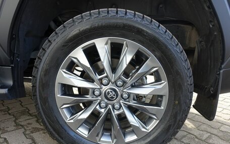 Toyota Land Cruiser, 2024 год, 13 900 000 рублей, 27 фотография