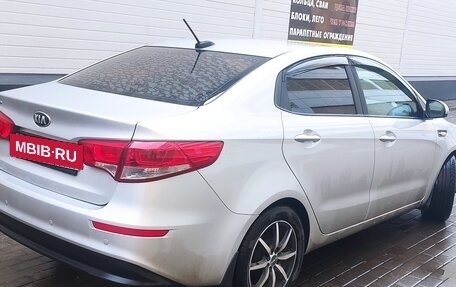 KIA Rio III рестайлинг, 2017 год, 990 000 рублей, 3 фотография