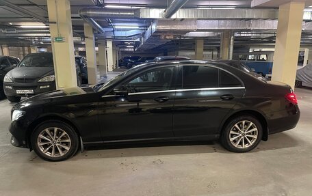 Mercedes-Benz E-Класс, 2019 год, 1 850 000 рублей, 2 фотография