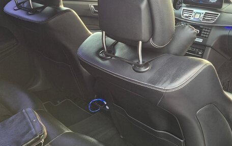 Mercedes-Benz E-Класс, 2013 год, 1 950 000 рублей, 29 фотография