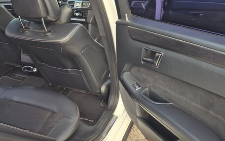 Mercedes-Benz E-Класс, 2013 год, 1 950 000 рублей, 30 фотография