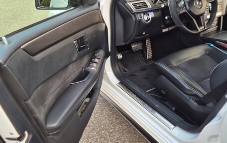 Mercedes-Benz E-Класс, 2013 год, 1 950 000 рублей, 26 фотография
