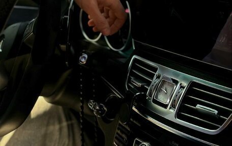 Mercedes-Benz E-Класс, 2013 год, 1 950 000 рублей, 35 фотография