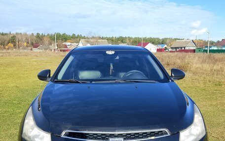 Chevrolet Cruze II, 2010 год, 650 000 рублей, 2 фотография