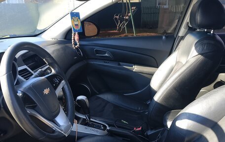 Chevrolet Cruze II, 2010 год, 650 000 рублей, 11 фотография