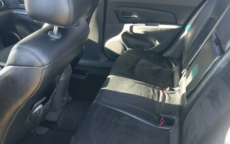 Chevrolet Cruze II, 2010 год, 650 000 рублей, 8 фотография