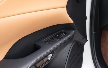 Lexus RX IV рестайлинг, 2025 год, 6 150 000 рублей, 12 фотография