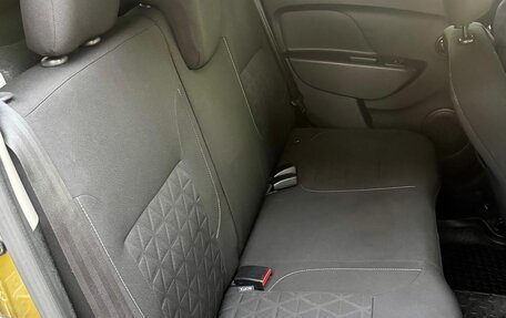 Renault Sandero II рестайлинг, 2015 год, 870 000 рублей, 11 фотография