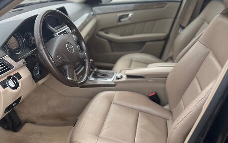 Mercedes-Benz E-Класс, 2010 год, 1 400 000 рублей, 7 фотография