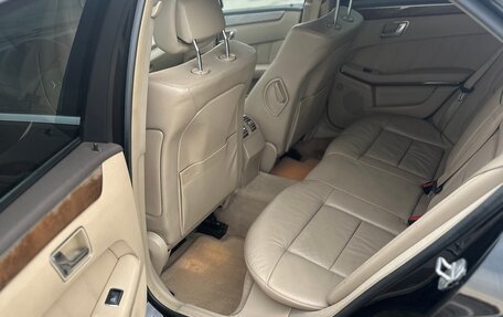 Mercedes-Benz E-Класс, 2010 год, 1 400 000 рублей, 8 фотография