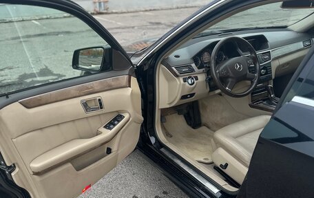 Mercedes-Benz E-Класс, 2010 год, 1 400 000 рублей, 6 фотография