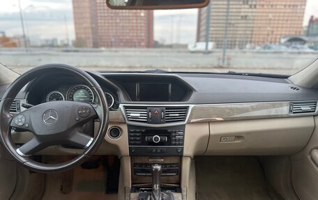 Mercedes-Benz E-Класс, 2010 год, 1 400 000 рублей, 14 фотография