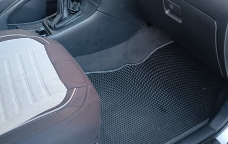 Toyota Corolla, 2003 год, 675 000 рублей, 10 фотография