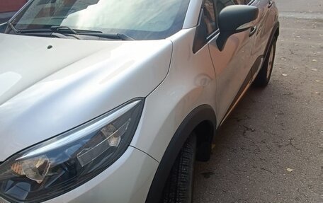 Renault Kaptur I рестайлинг, 2020 год, 1 670 000 рублей, 3 фотография