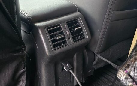 Mitsubishi Outlander III рестайлинг 3, 2019 год, 2 550 000 рублей, 10 фотография